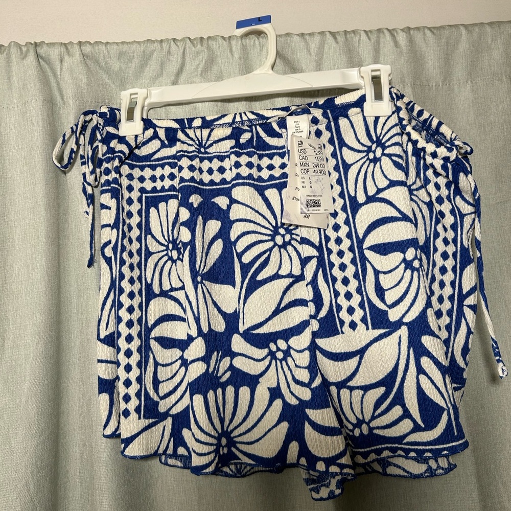 H&M Lightweight Floral Patterned Summer Shorts NWT